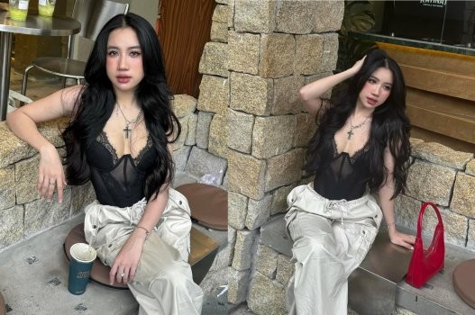 Poster of Xem clip quan hệ thoát y cùng em hot girl